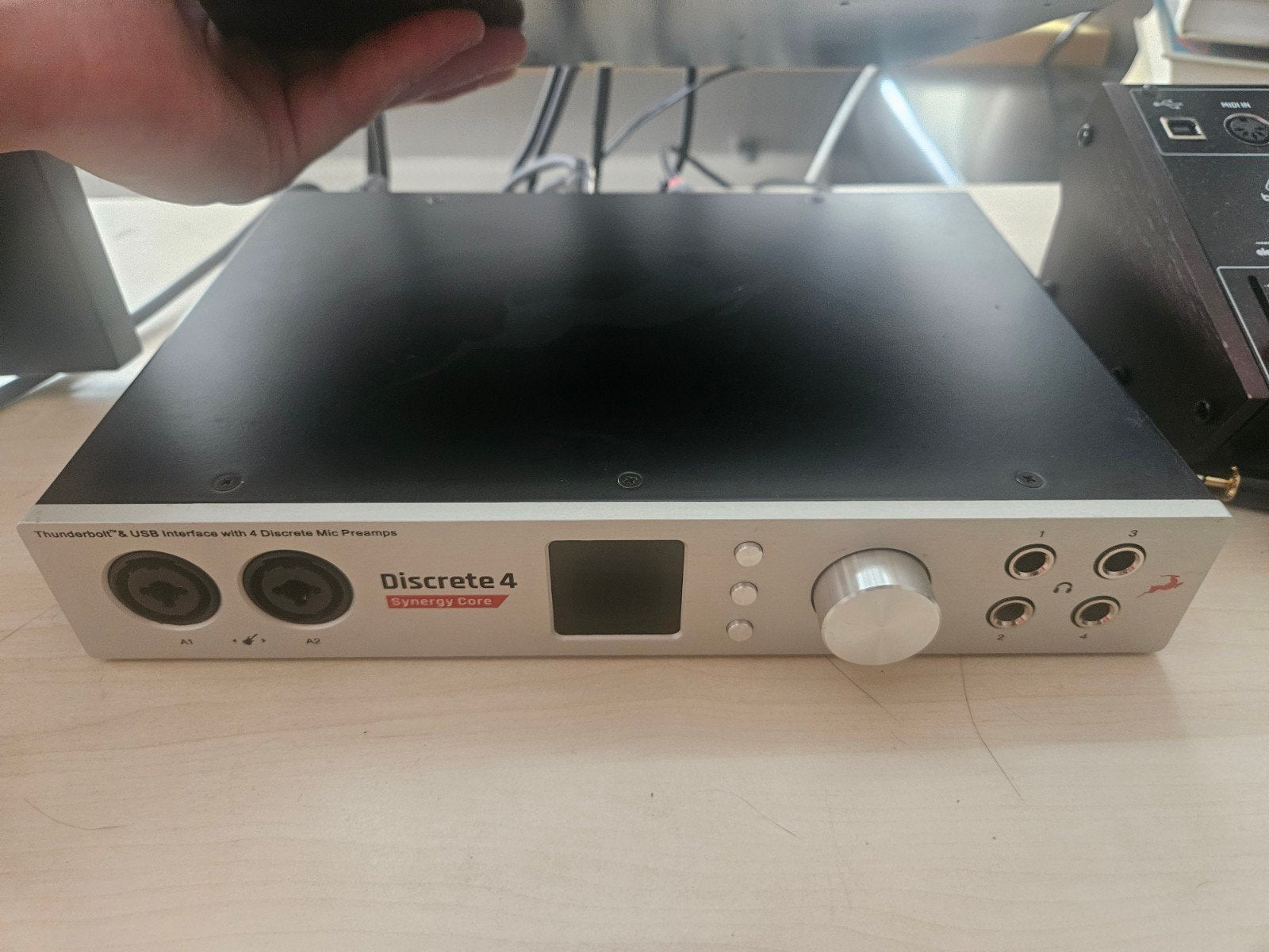 Antelope Audio Discrete 4 Synergy Core Audio Interface, Muziek en Instrumenten, Mengpanelen, Ophalen of Verzenden, Zo goed als nieuw