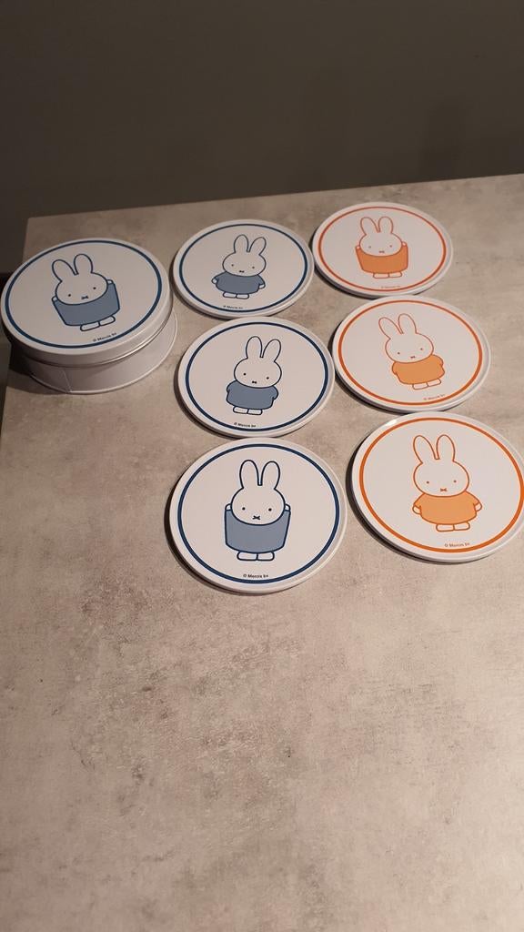 Set van 6 Nijntje (Miffy) onderzetters in bewaarblik - Zo go, Ophalen of Verzenden, Zo goed als nieuw, Glas of Kopje
