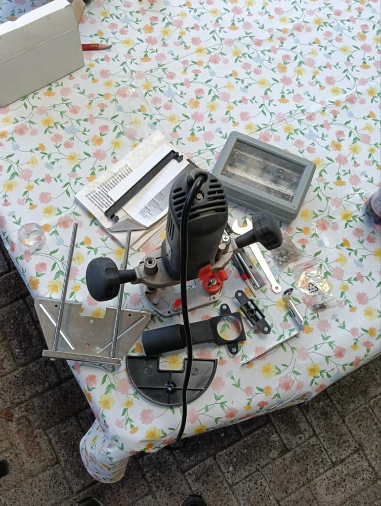 Heel net, zeer weinig gebruikt bovenfreesje 650 watt, Ophalen of Verzenden, Zo goed als nieuw, Elektrisch, Bovenfrees