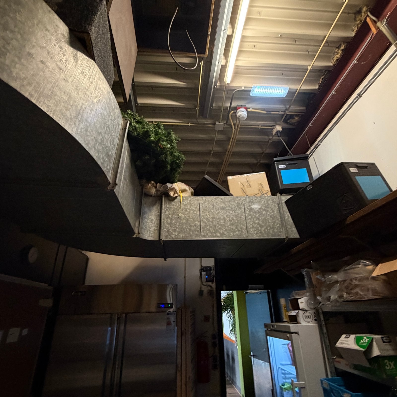 Oudijzer / afzuiginstallatie voor horeca / RVS / Gratis, Witgoed en Apparatuur, Ophalen, Gebruikt, Overige typen, 800 m³ per uur of meer