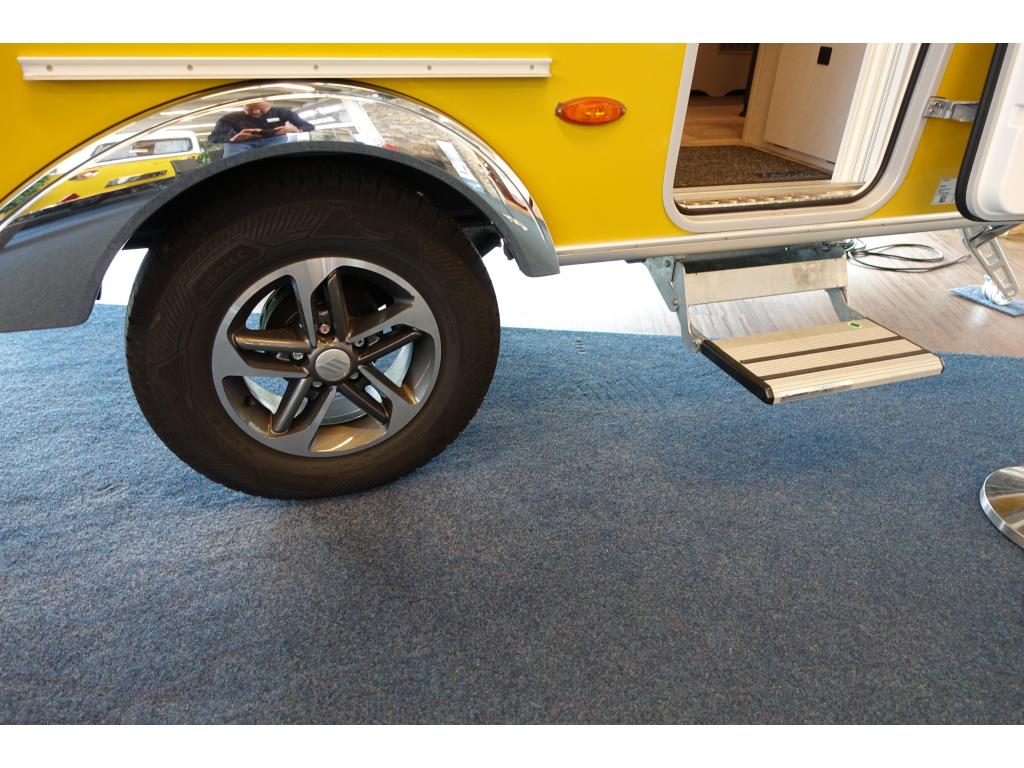 Eriba Touring Gold 642; nieuw € 3.000,- korting, Caravans en Kamperen, Caravans, Overige typen, Standaardzit, Schokbreker, Bedrijf