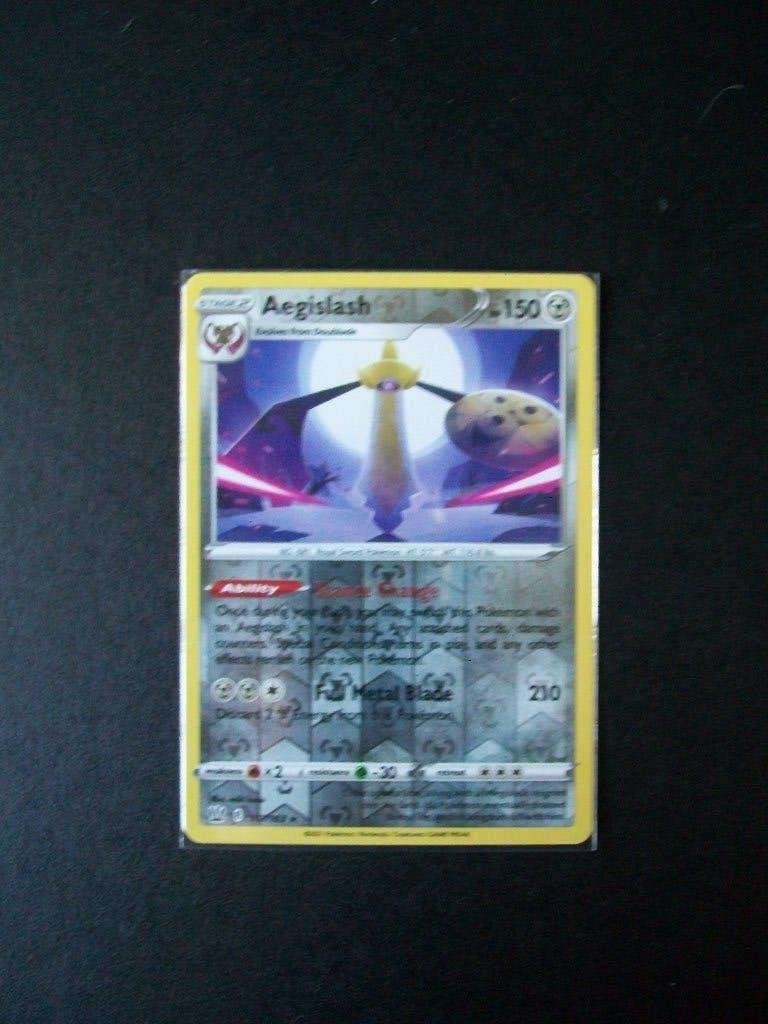 2941: Nieuwe Pokemon kaart holofoil AEGISLASH HP 150 107/163, Verzenden, Nieuw, Losse kaart, Foil