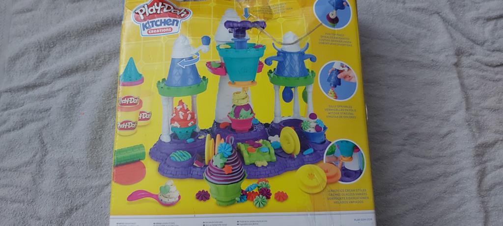 Play Doh  Ice Cream Castle, Ophalen of Verzenden, Gebruikt, Knutselen