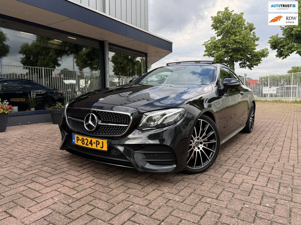 Mercedes-Benz E-klasse Coupé 300 Premium + | VOL OPTIES, Auto's, Mercedes-Benz, Automaat, Achterwielaandrijving, 4 cilinders, 4 stoelen