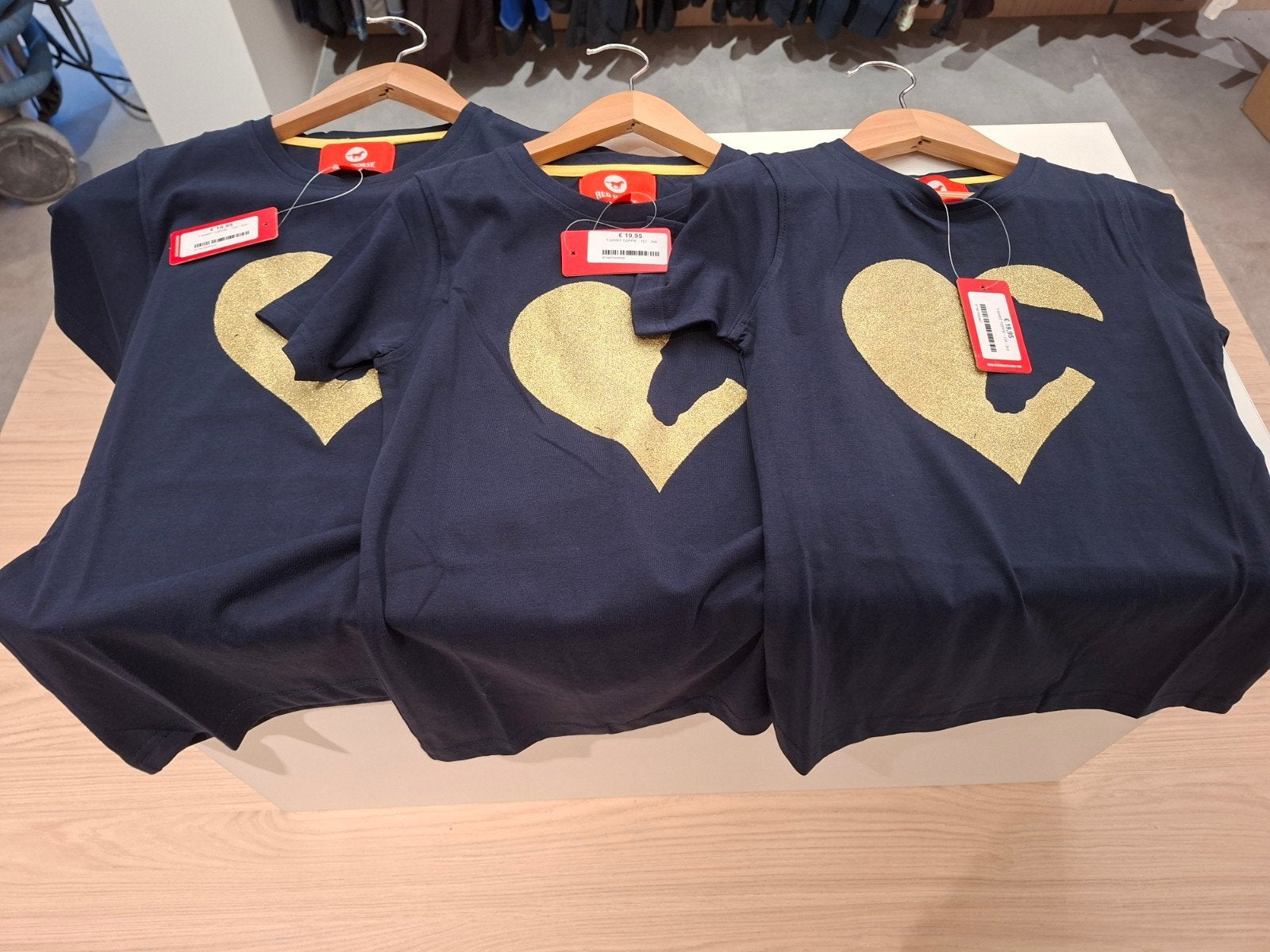 Partij Red Horse T-shirt Toppie - Blauw/Goud met Hart, Info@redhorsefashion.nl, Dressuur, Industrieweg 10, 1234 AB Plaats, Nieuw