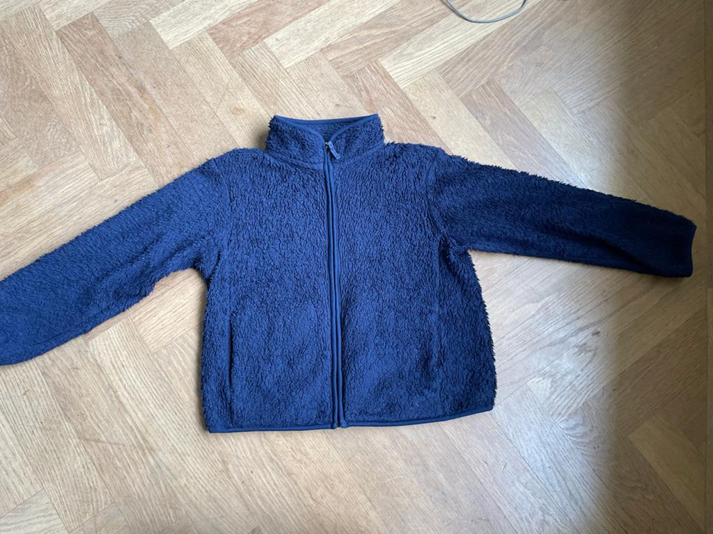 Uniqlo fleece vest 7-8 jaar - Lekker warm!, Ophalen of Verzenden, Gebruikt, Jongen of Meisje
