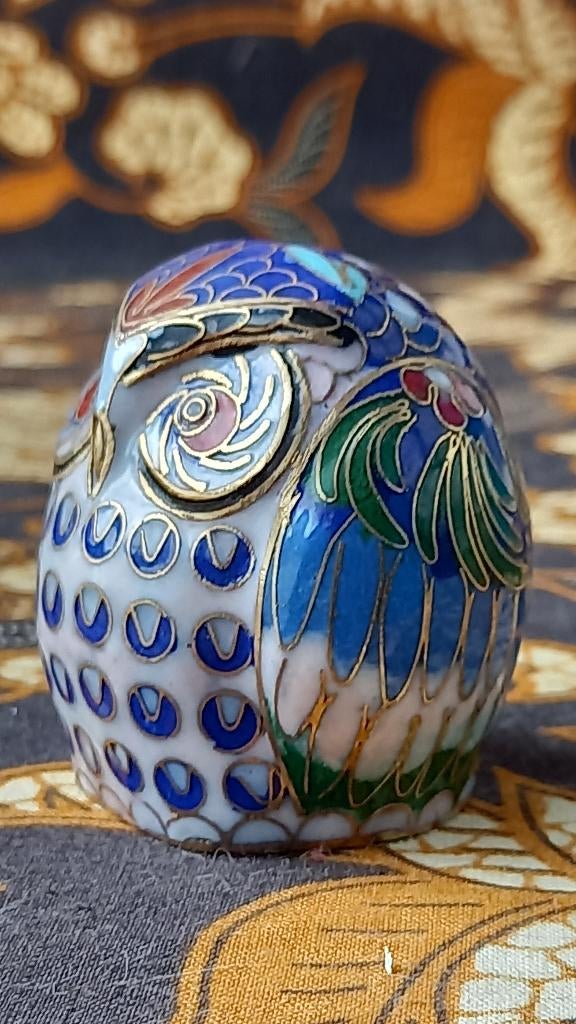 Mooi oud Chinees cloisonne beeldje van een uil 5 cm., Ophalen of Verzenden