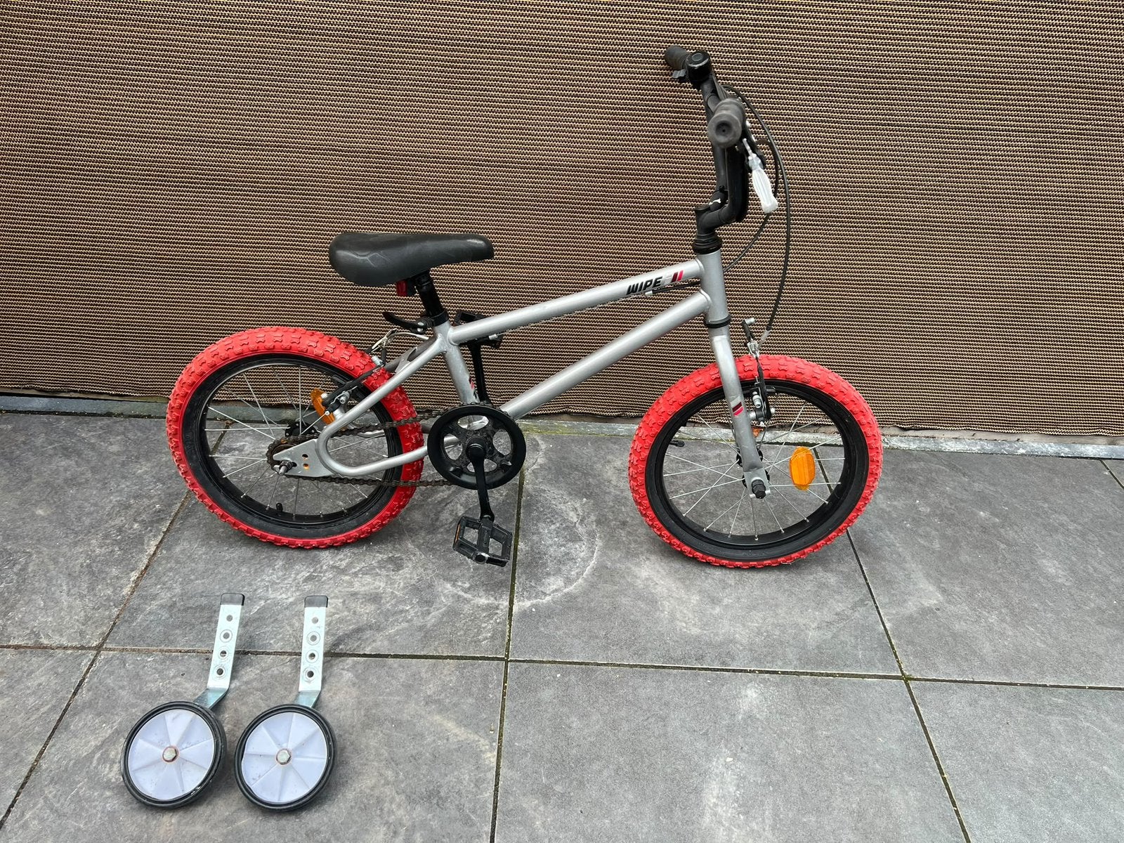 B'Twin Wipe 500 16 inch. Kinderfiets, Fietsen en Brommers, Ophalen, Zo goed als nieuw, Staal, 16 tot 20 inch