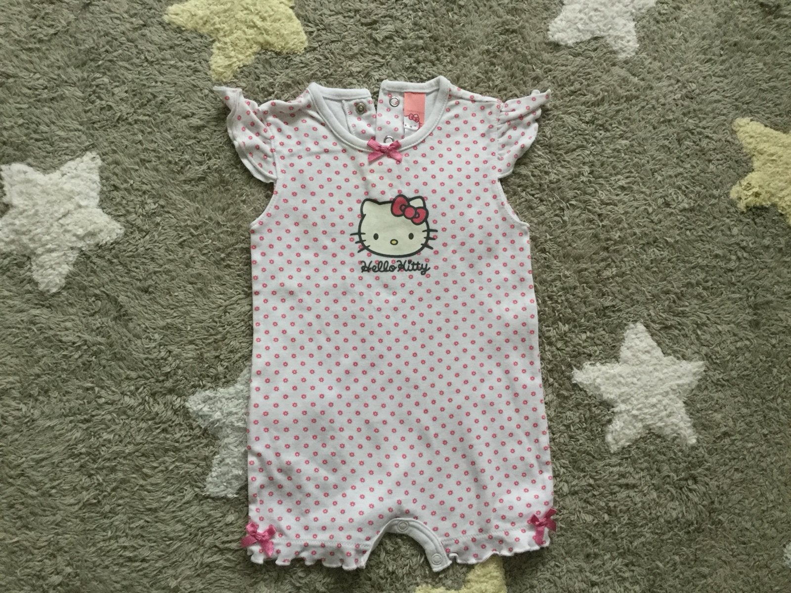 Hello Kitty Romper/ baby rompertje. maat 74.Nieuwstaat, Ophalen of Verzenden, Nieuw, Meisje, Nacht- of Onderkleding
