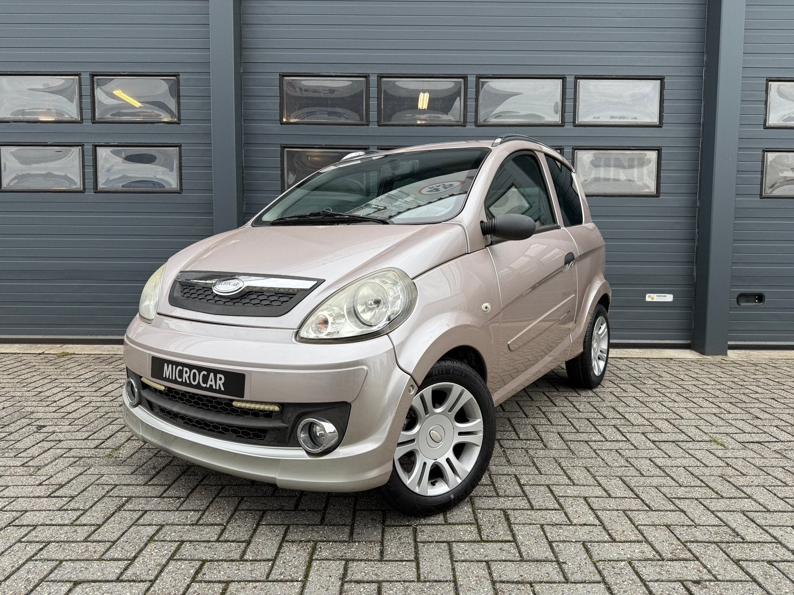 Microcar M.Go Brommobiel 45KM / CHAMPAGNE / YANMAR / 2009, Ophalen, Holtkampminicars@gmail.com, Holtkamp Minicars, 16 km/u of meer