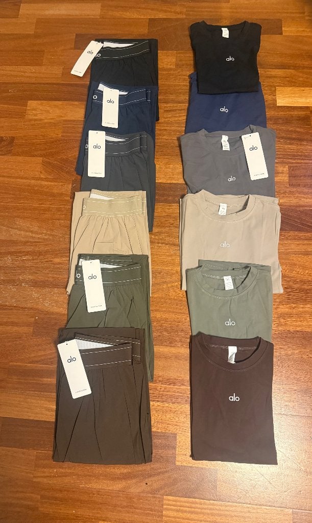 ALO Set – T-shirt & Broek, Kleding | Dames, Maat 38/40 (M), Meerkleurig, Alo Yoga, Nieuw