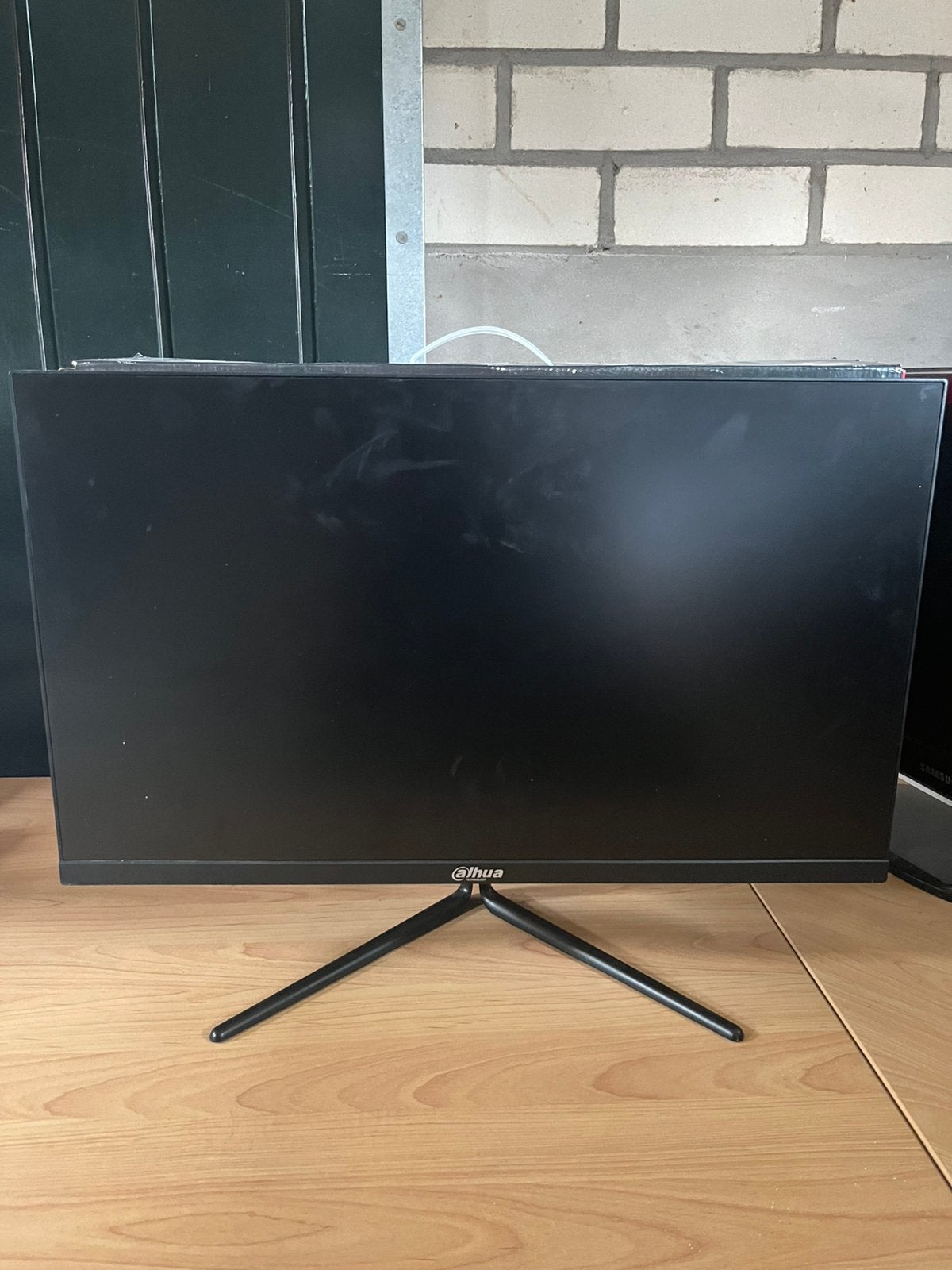 Gaming Set Monitor + Controller en Case, Gebruikt, IPS, Full HD, 1 tot 2 ms