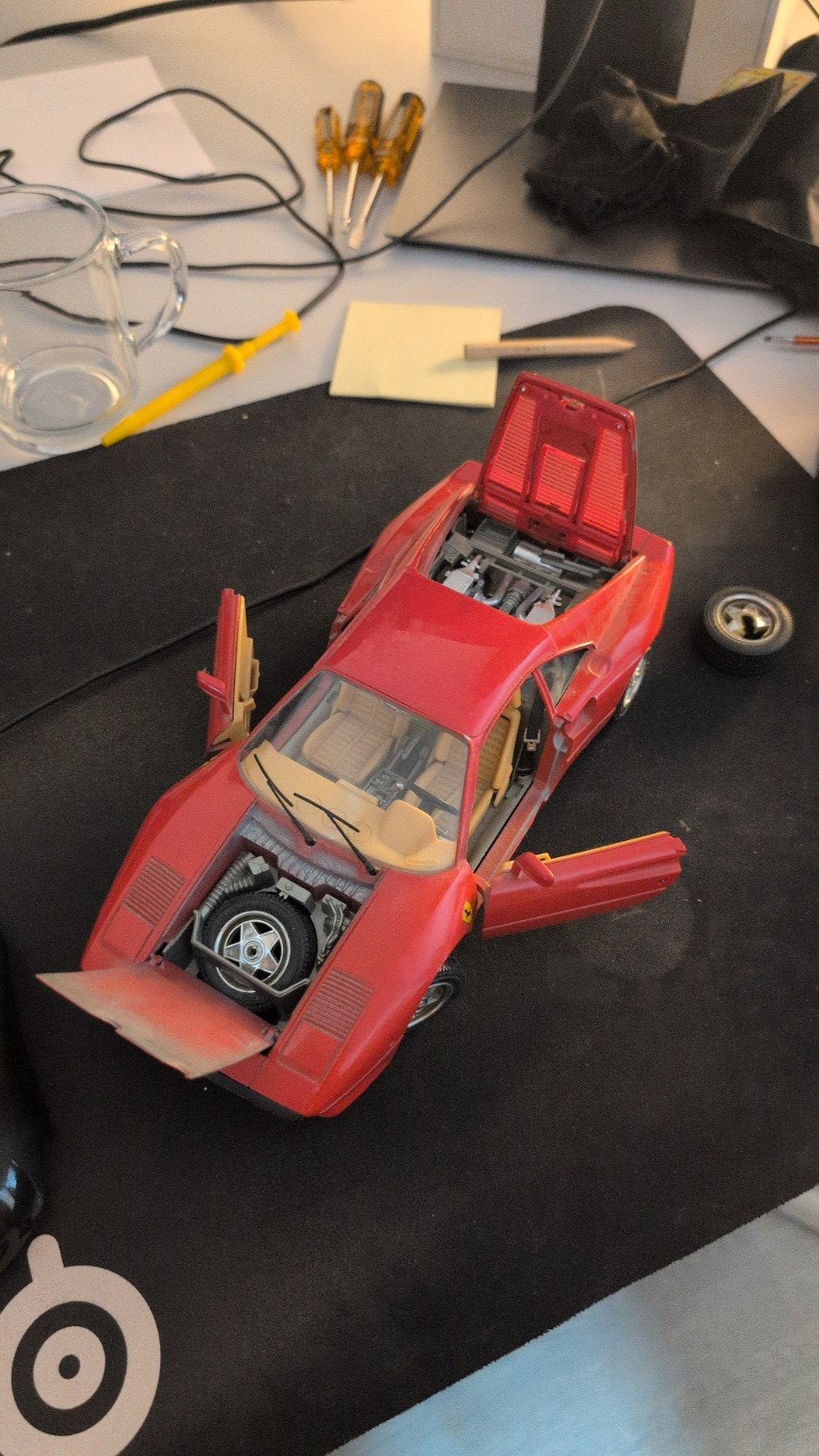 Ferrari 288 GTO modelauto - Rood, 1:18 schaal, Ophalen of Verzenden, Gebruikt, Auto, Overige merken