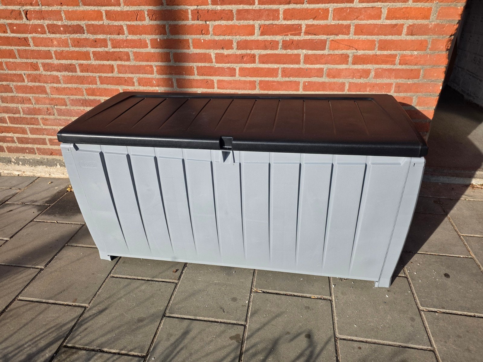 Keter Novel opbergbox grijs 125 x 55 x 61 cm, Tuin en Terras, Ophalen, Zo goed als nieuw, Kunststof, Overige typen