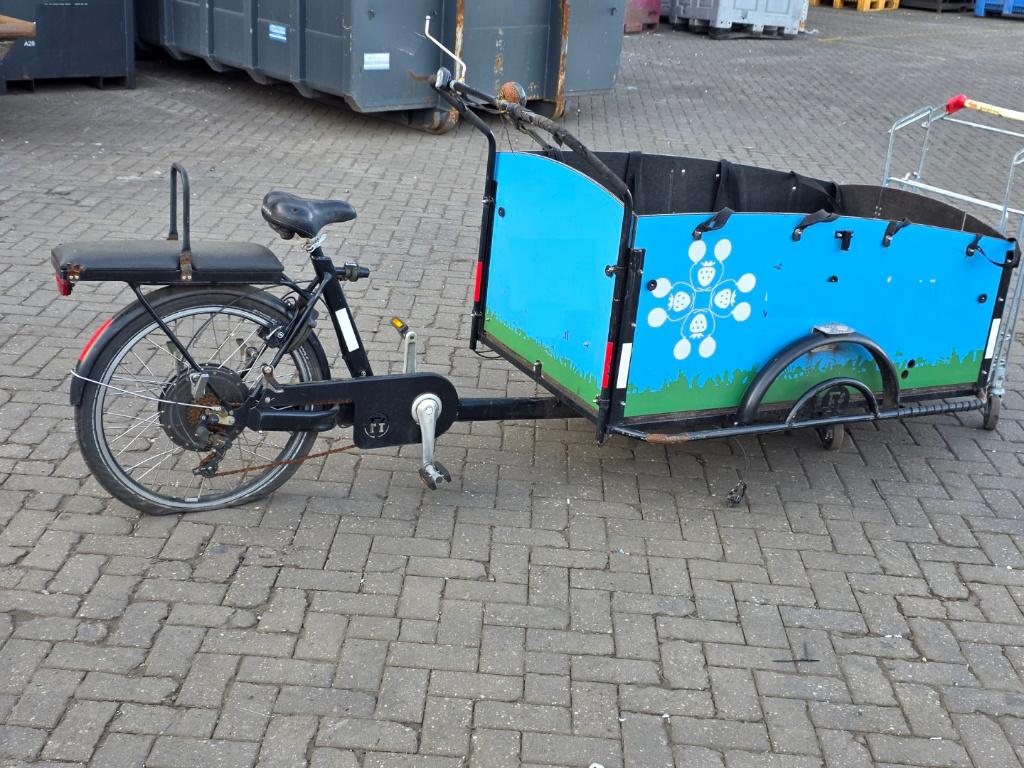 te koop:fietsfabriek FRAME INDUSTRIAL BAKFIETS/ zie tekst, Ophalen, Gebruikt, Goederen, Elektrisch