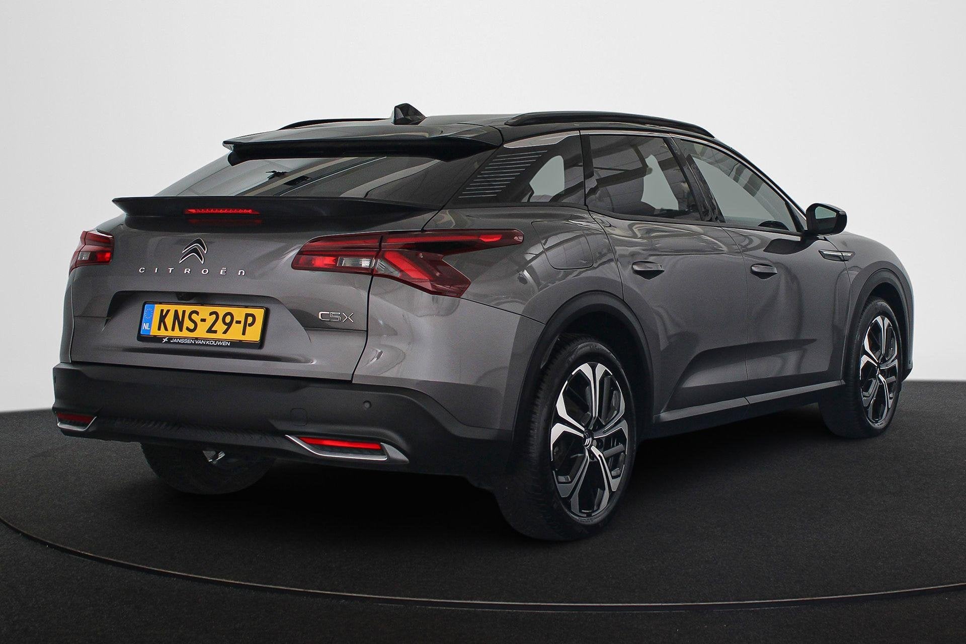 Citroen C5 X 1.6 Plug-in Hybrid 225 Shine Leder Stoel-Stuur-, 1350 kg, Gebruikt, 4 cilinders, Hybride Elektrisch/Benzine
