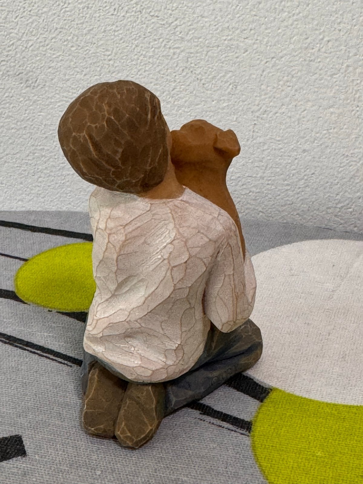 Willow Tree Beeldje 'Kindness' - Jongen met Hondje, Ophalen of Verzenden, Zo goed als nieuw, Mens