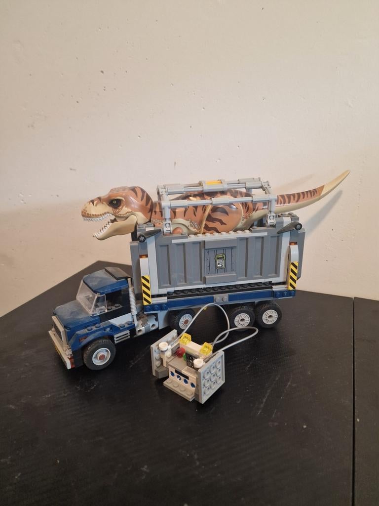 Lego Jurassic World T-Rex Transport 75933 (mist 3 poppetjes), Ophalen of Verzenden