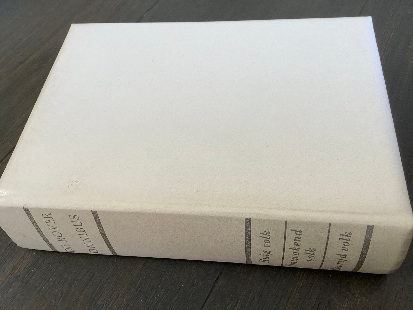 De weg der kleine mensen - P.A. de Rover (Omnibus), Boeken, Ophalen of Verzenden, Zo goed als nieuw