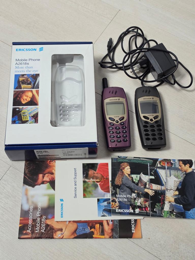 Ericsson A2618S in originele doos, Telecommunicatie, Paars, Ophalen of Verzenden, Zo goed als nieuw, Klassiek of Candybar