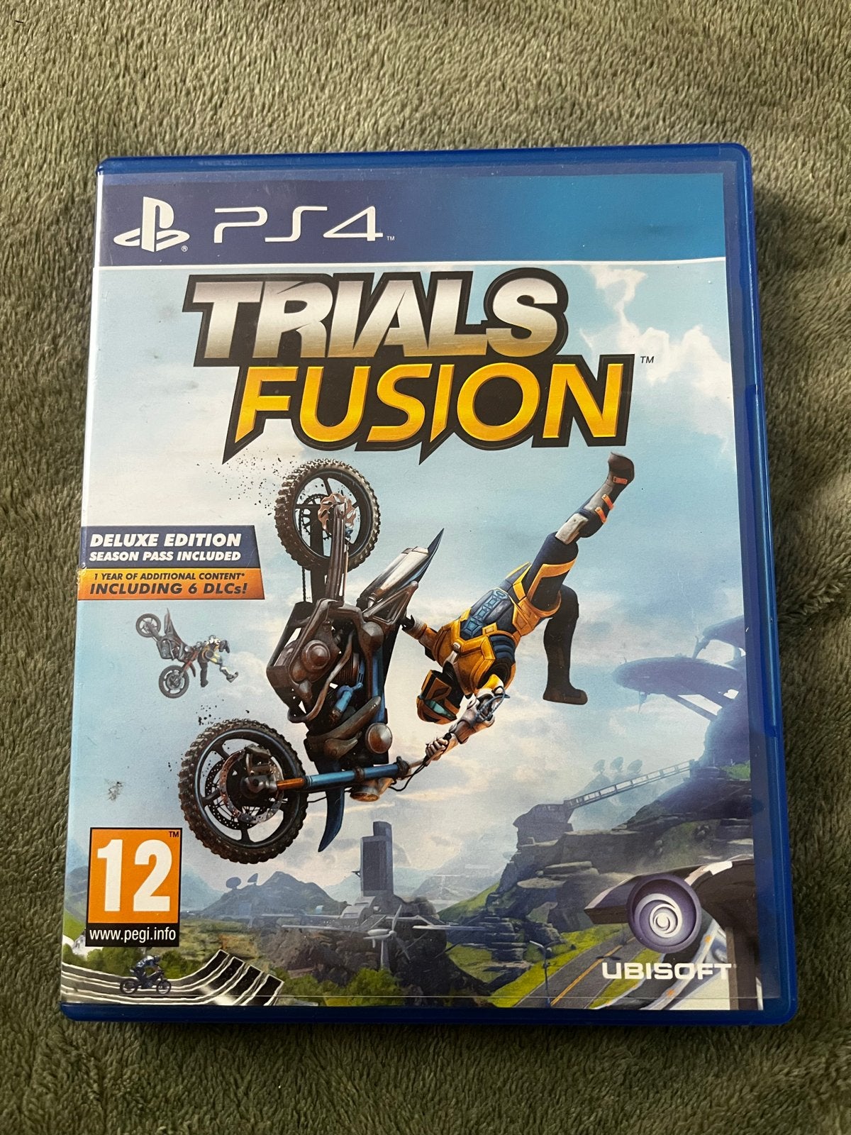 Trials Fusion Deluxe Edition PS4 - Actie en Raceplezier!, Online, 1 speler, Racen en Vliegen, Ophalen of Verzenden