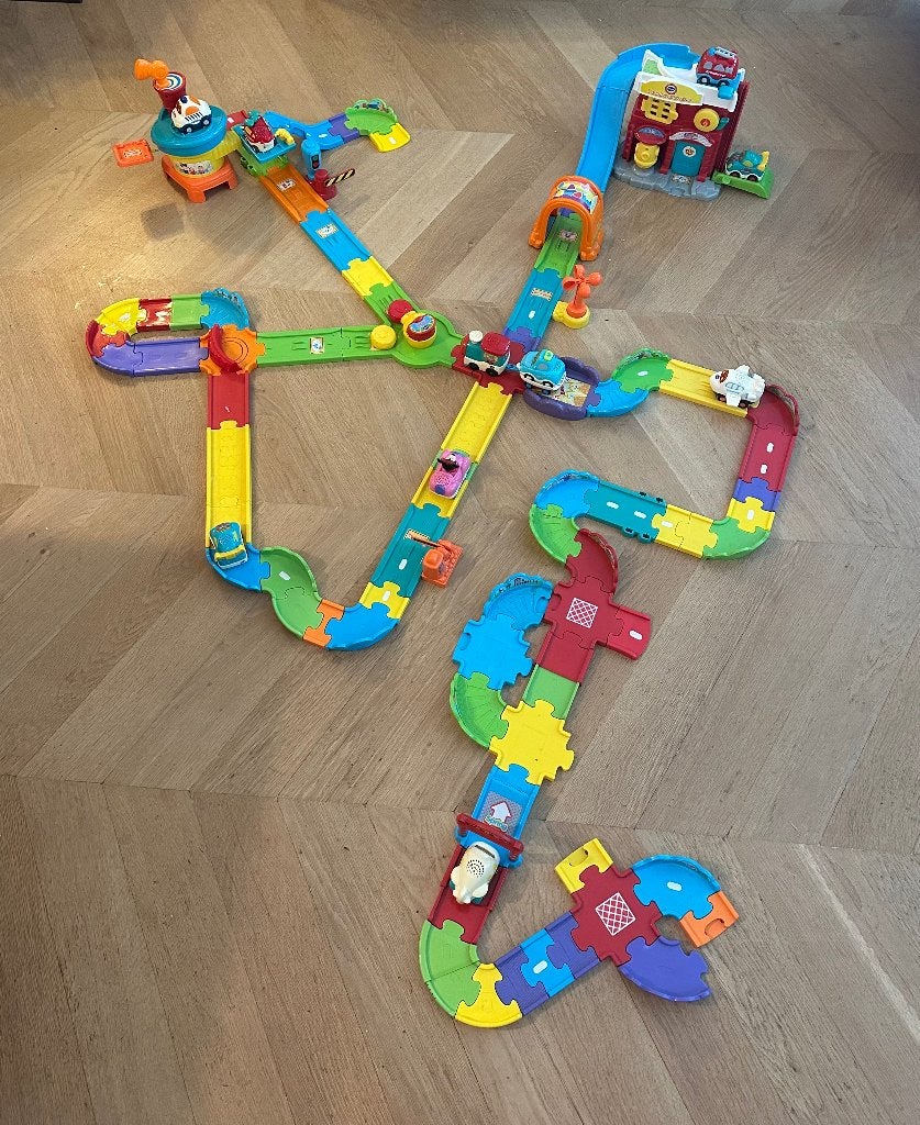 Vtech toet toet auto mega partij, Ophalen of Verzenden, Zo goed als nieuw, 2 tot 4 jaar