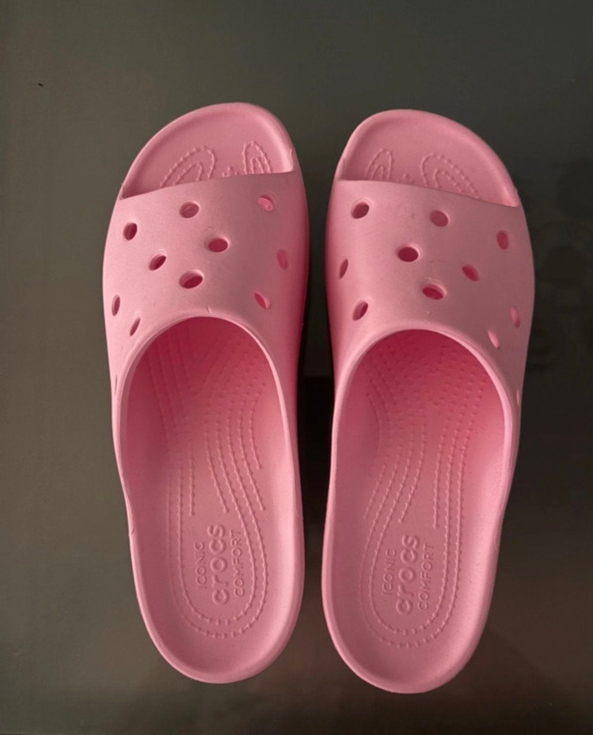 Roze Crocs slippers maat 38/39, Ophalen of Verzenden, Gedragen, Roze, Slippers