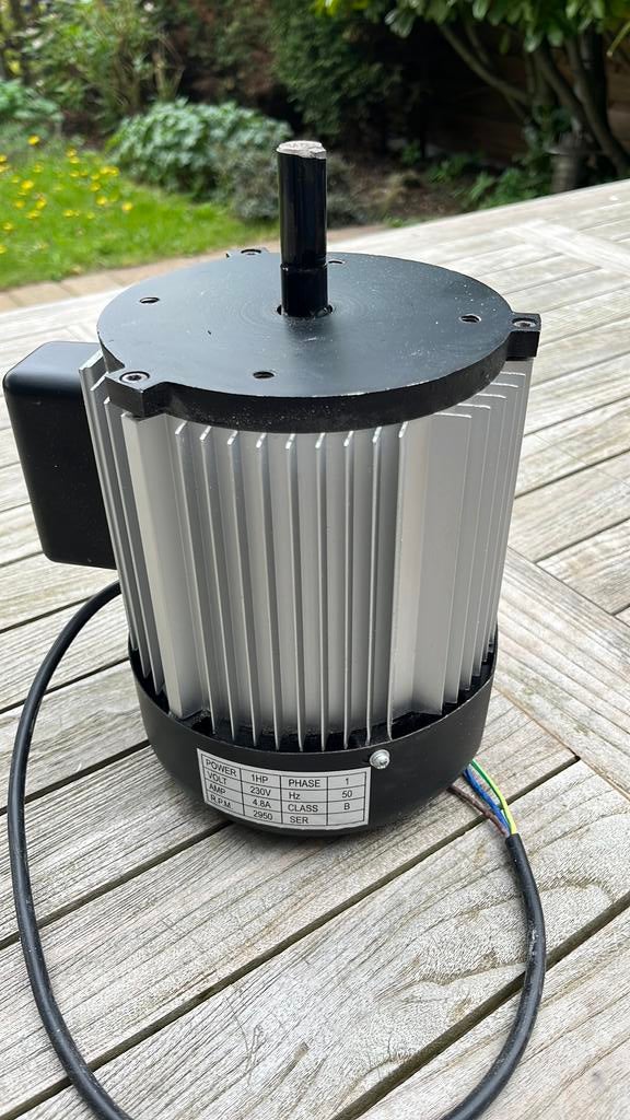 Elektromotor voor ventilatiesysteem, Verzenden, Zo goed als nieuw, Elektromotor, 1800 rpm of meer
