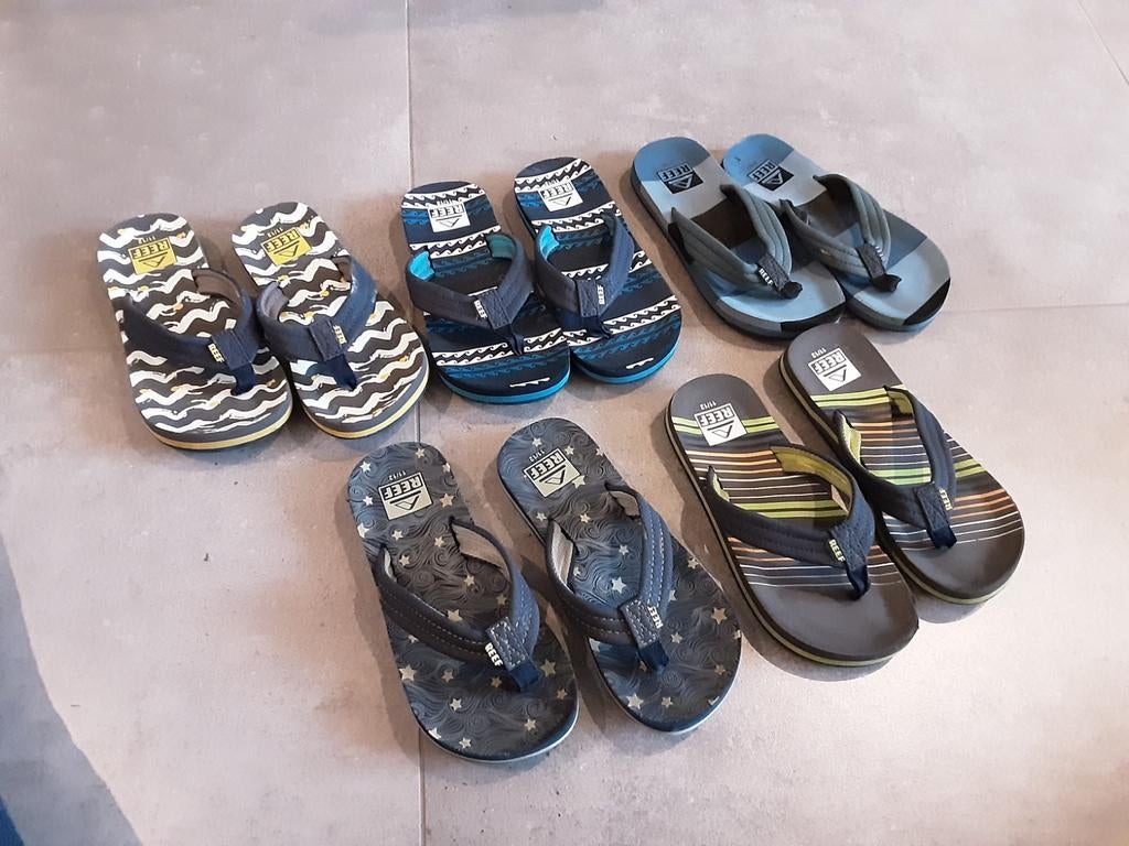 Reef teenslippers 11/12 maat 28 29 z.g.a.n, Ophalen of Verzenden, Zo goed als nieuw