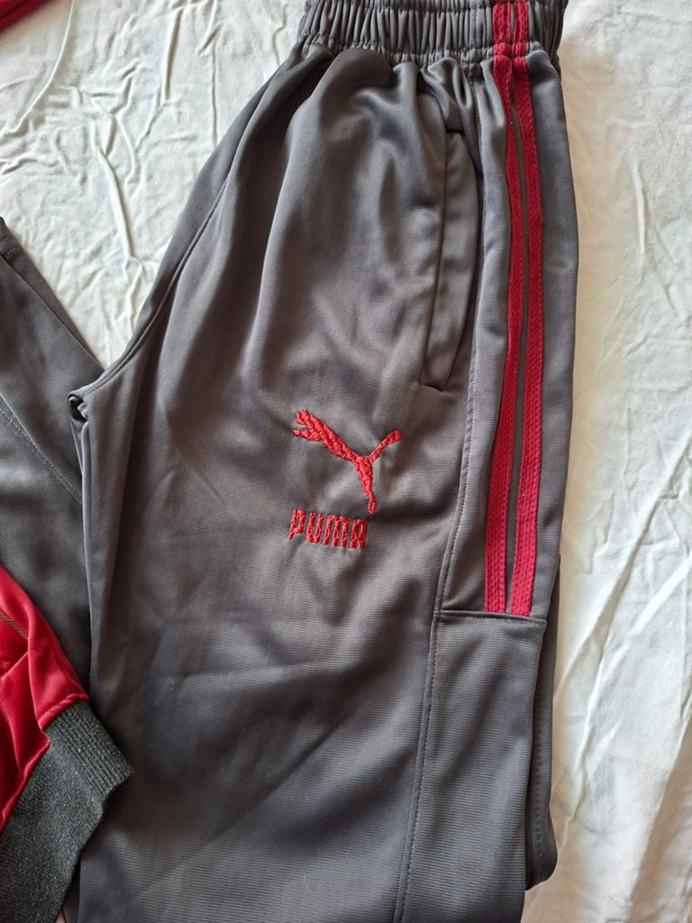 Puma trainingspak rood/grijs - Maat M, Puma, Fitness, Maat 48/50 (M), Ophalen of Verzenden