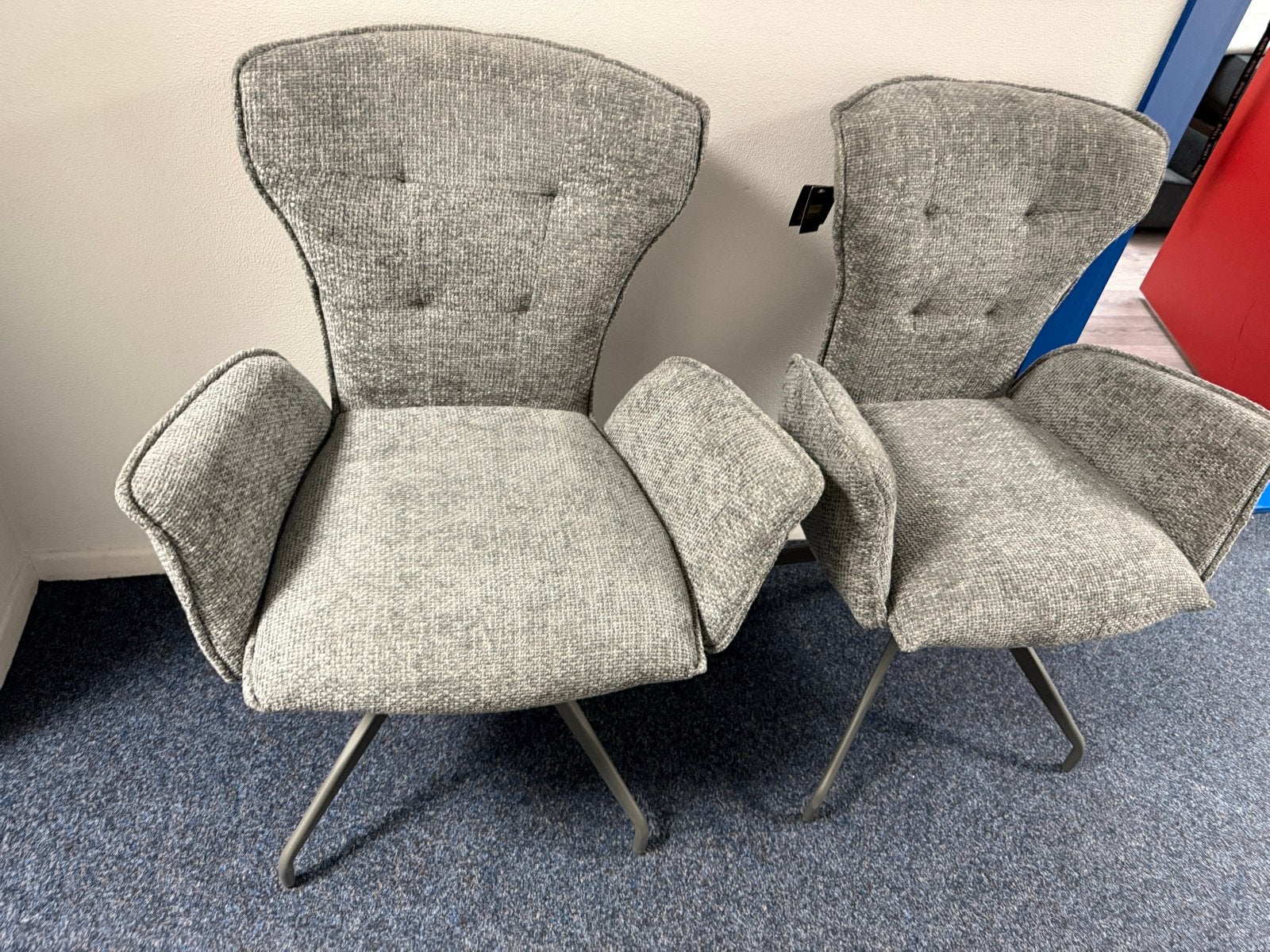 Twee nieuwe grijze PTMD draaistoelen van goede kwaliteit, Twee, Nieuw, Ophalen of Verzenden, Stof