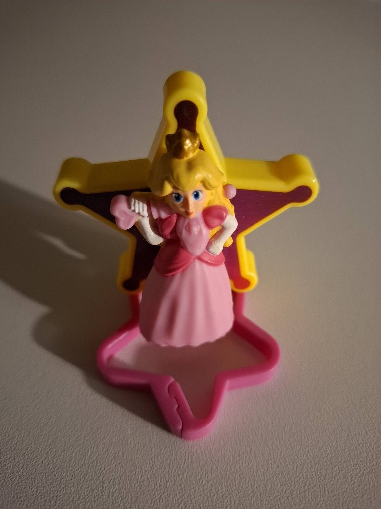 Te ruil of te koop Princess Peach Happy Meal Mario Galaxy., Ophalen of Verzenden, Zo goed als nieuw