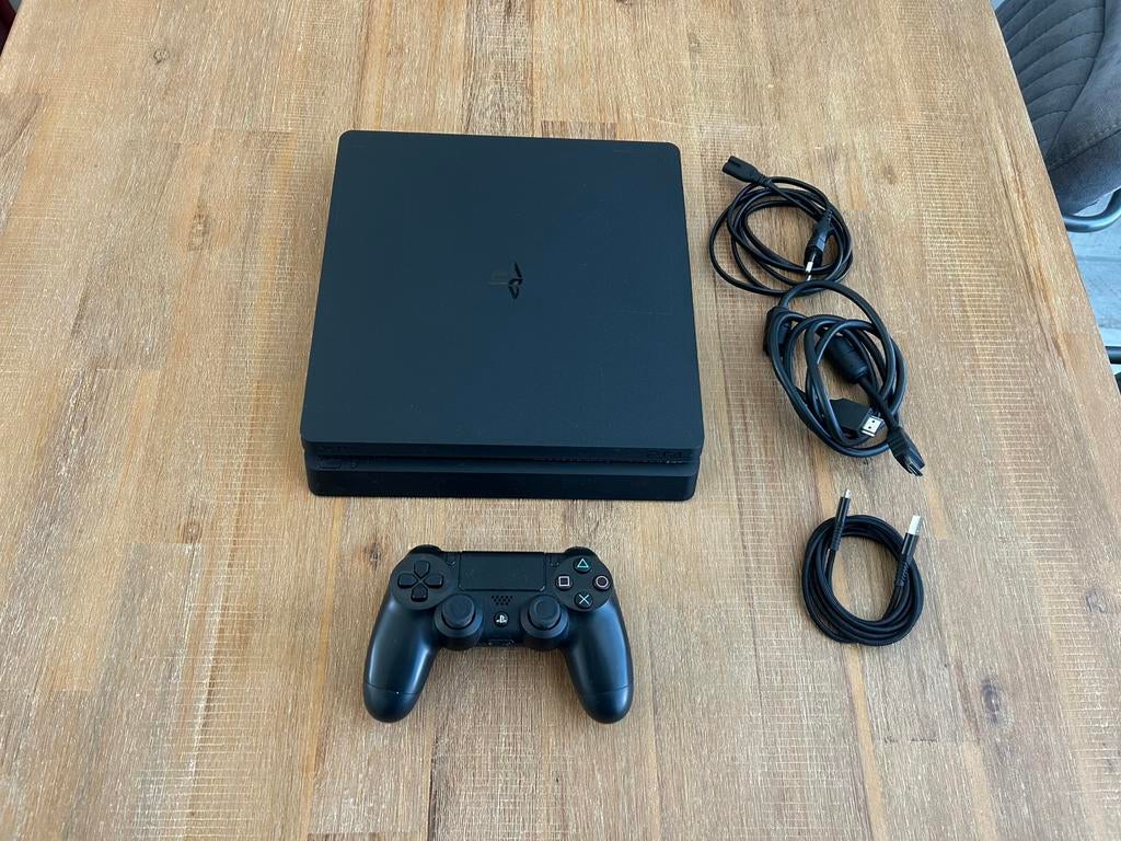 Ps4 Slim 1 TB, Met games, Ophalen of Verzenden, Zo goed als nieuw, 1 TB