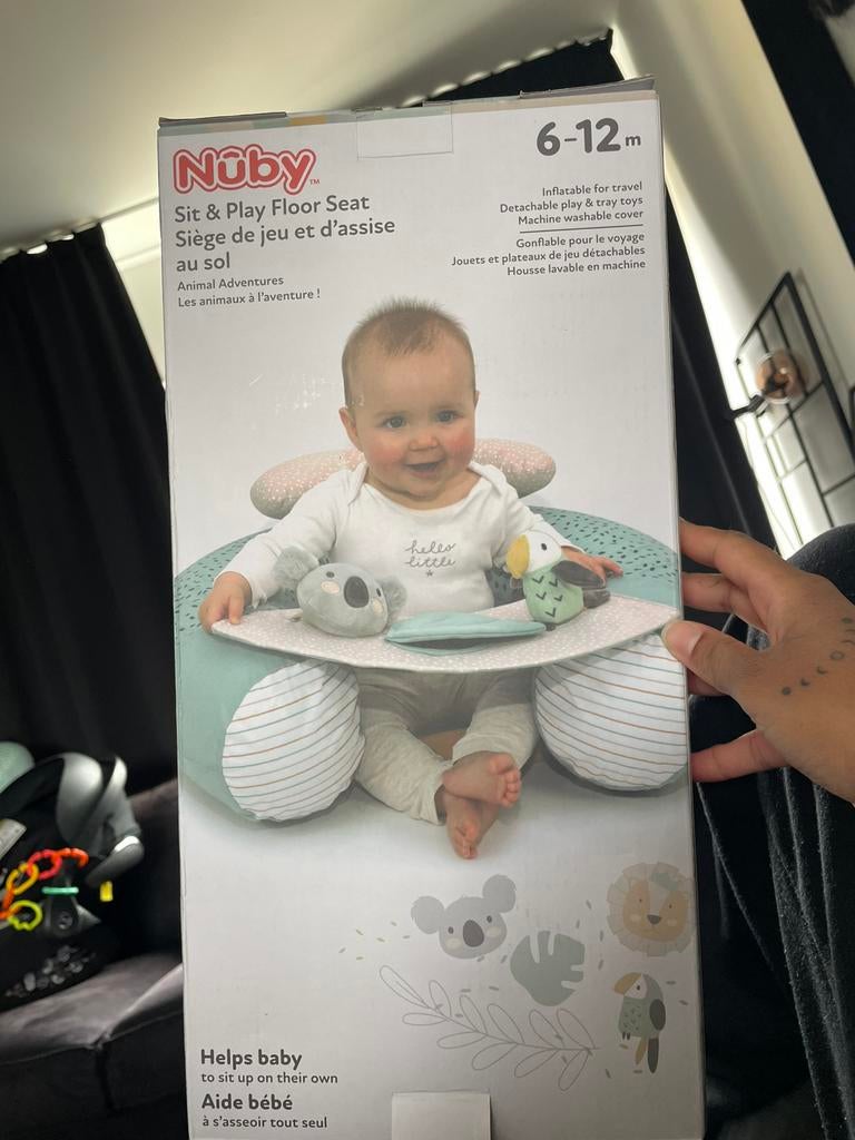 Nieuw in doos NUBY sit me up baby stoel, Ophalen, Zo goed als nieuw