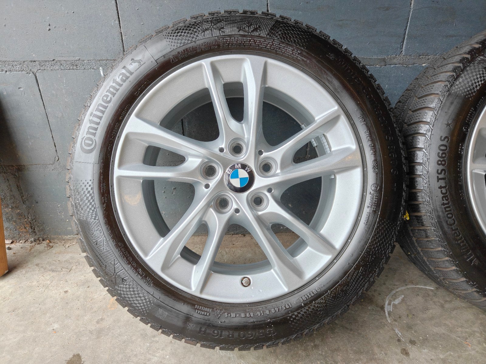 Originele BMW 1 2 Serie Winterset Continental TPMS, Auto-onderdelen, Gebruikt, 16 inch, Banden en Velgen, 2289CC