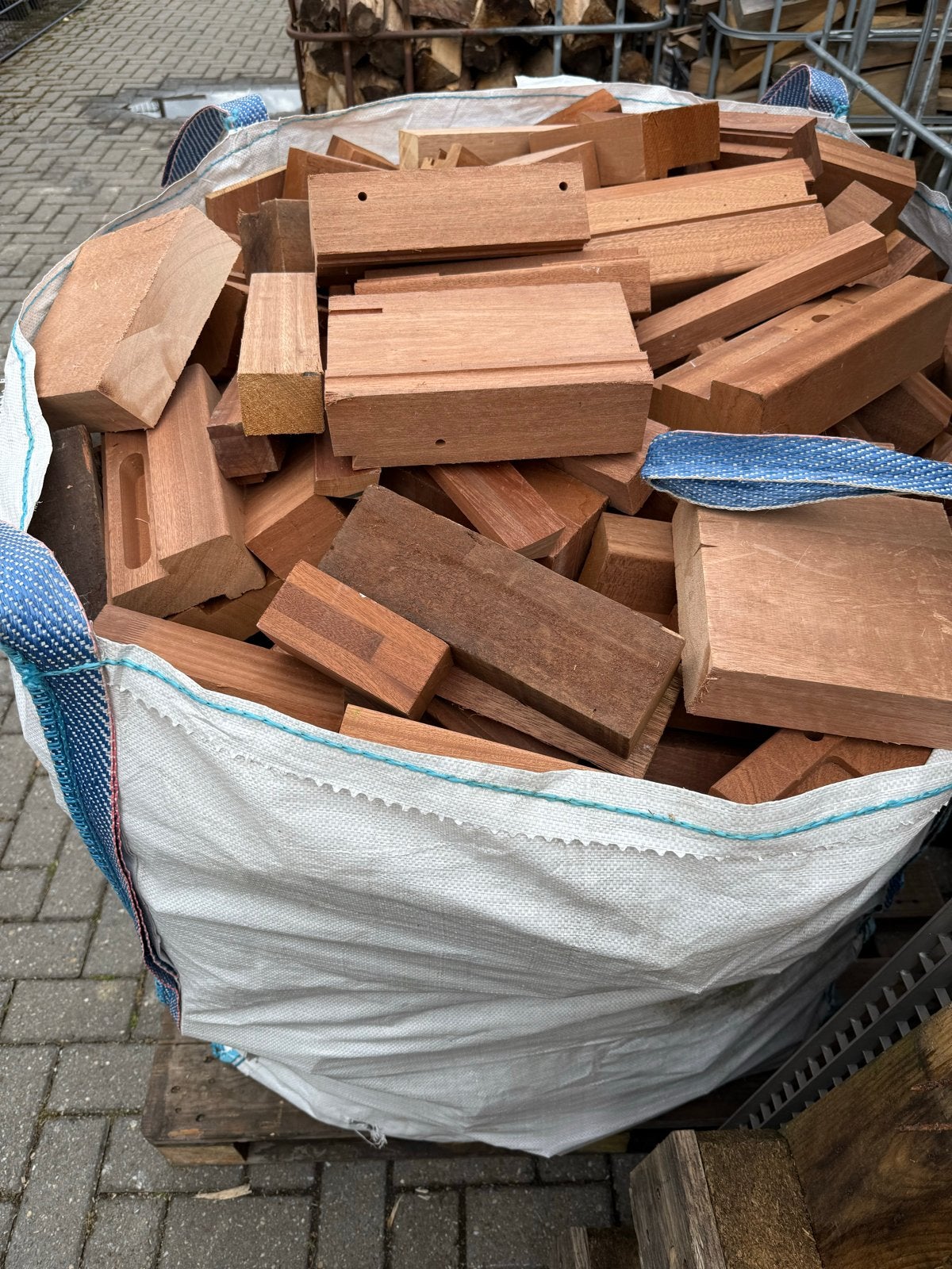 Bigbag hardhouten blokken, Tuin en Terras, Haardhout, Minder dan 3 m³, Ophalen, Overige houtsoorten