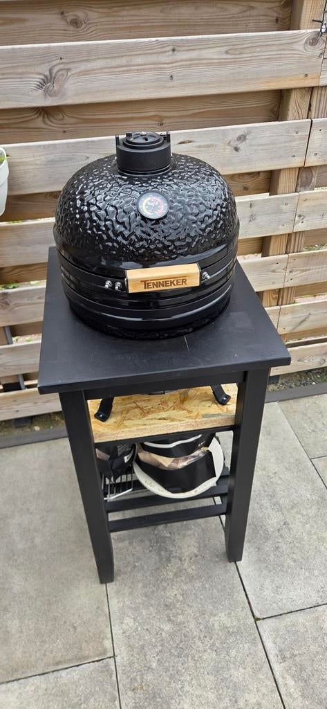 Kamado Tenneker zo goed als nieuw, Ophalen, Zo goed als nieuw, Tenneker