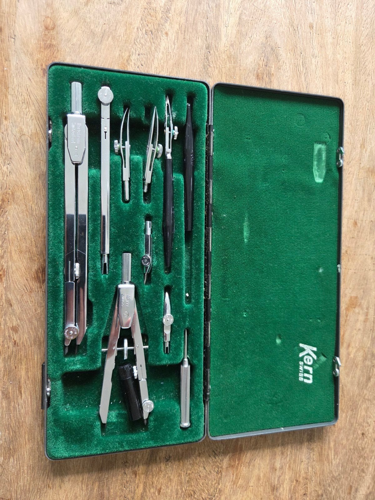 Kern Swiss Tekenset in originele doos, Doe-het-zelf en Verbouw, Ophalen of Verzenden, Gebruikt