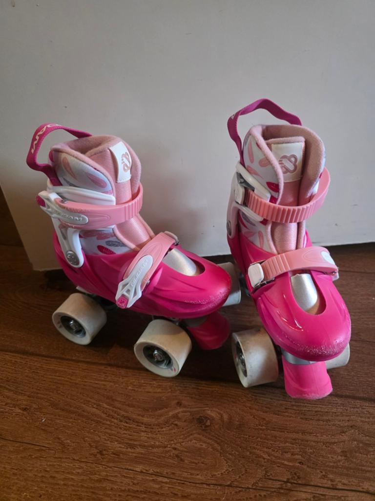 Verstelbare rolschaatsen roze maat 25-28, Kinderen en Baby's, Speelgoed | Buiten | Rolschaatsen, Ophalen, Verstelbaar, Zo goed als nieuw