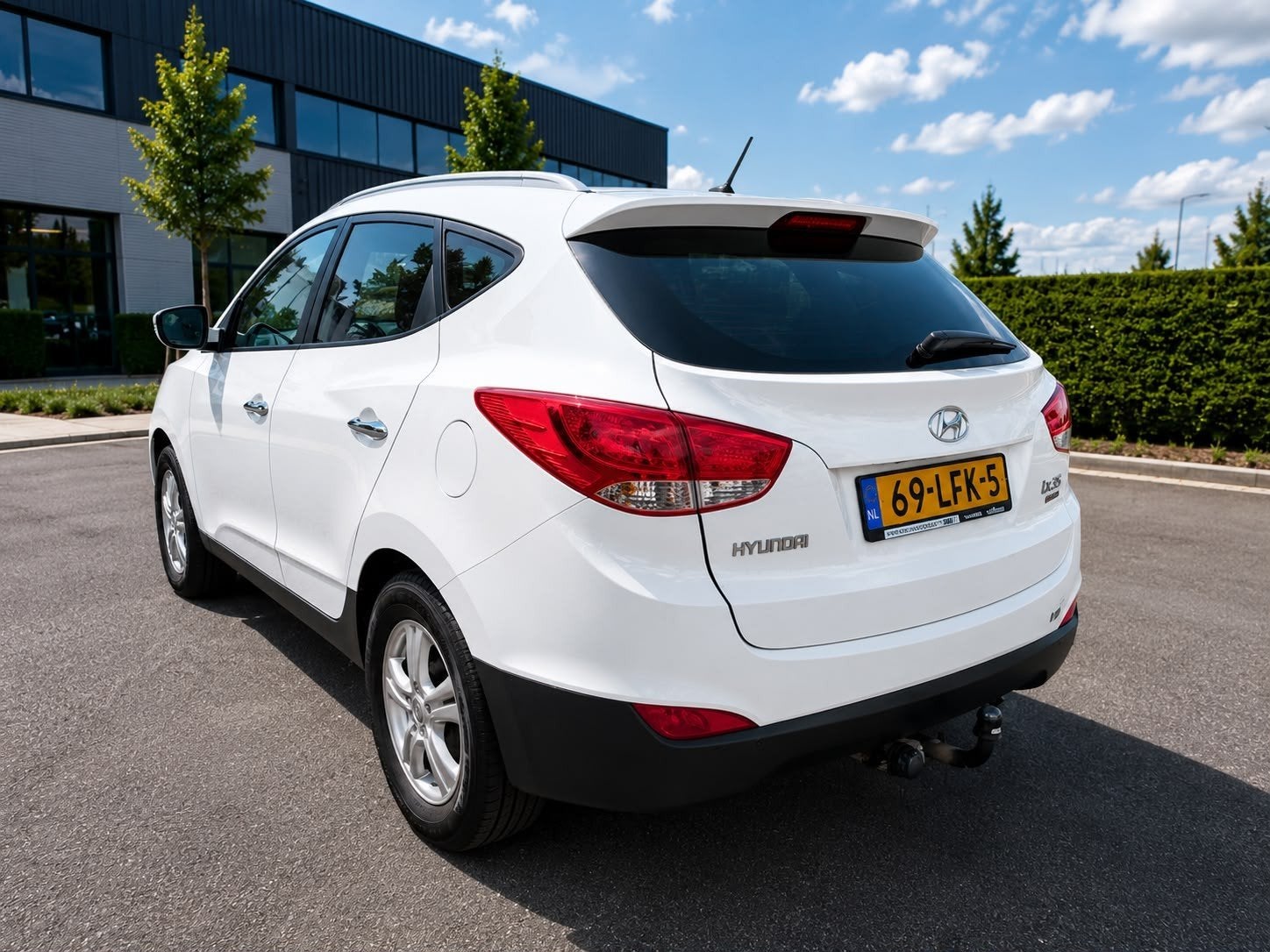 Hyundai is 2.0i, Automaat, Wit, Particulier, SUV of Terreinwagen