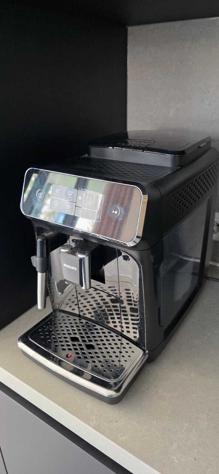 Philips Volautomatische Espressomachine - Zwart, Gebruikt, Espresso apparaat, 2 tot 4 kopjes, Afneembaar waterreservoir
