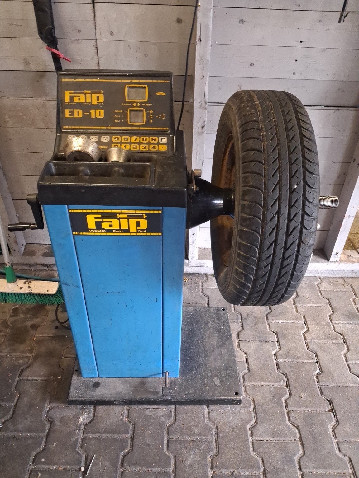 Faip ED-10 Balanceerapparaat voor Banden, Auto diversen, Autogereedschap, Ophalen