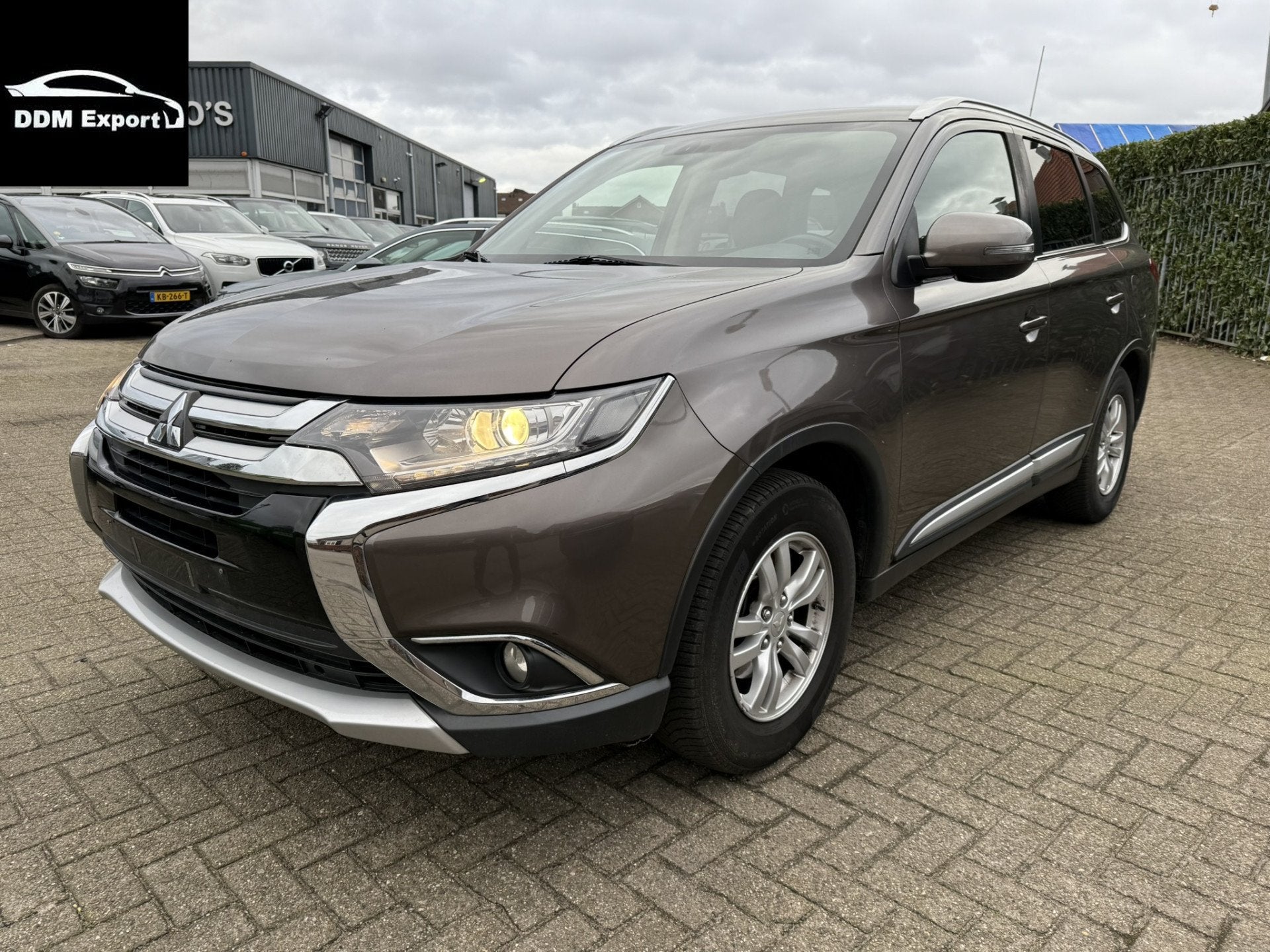 Mitsubishi Outlander 2.0 | Clima | PDC | Lmv | Trekhaak |, Auto's, Voorwielaandrijving, 1998 cc, Stof, 4 cilinders