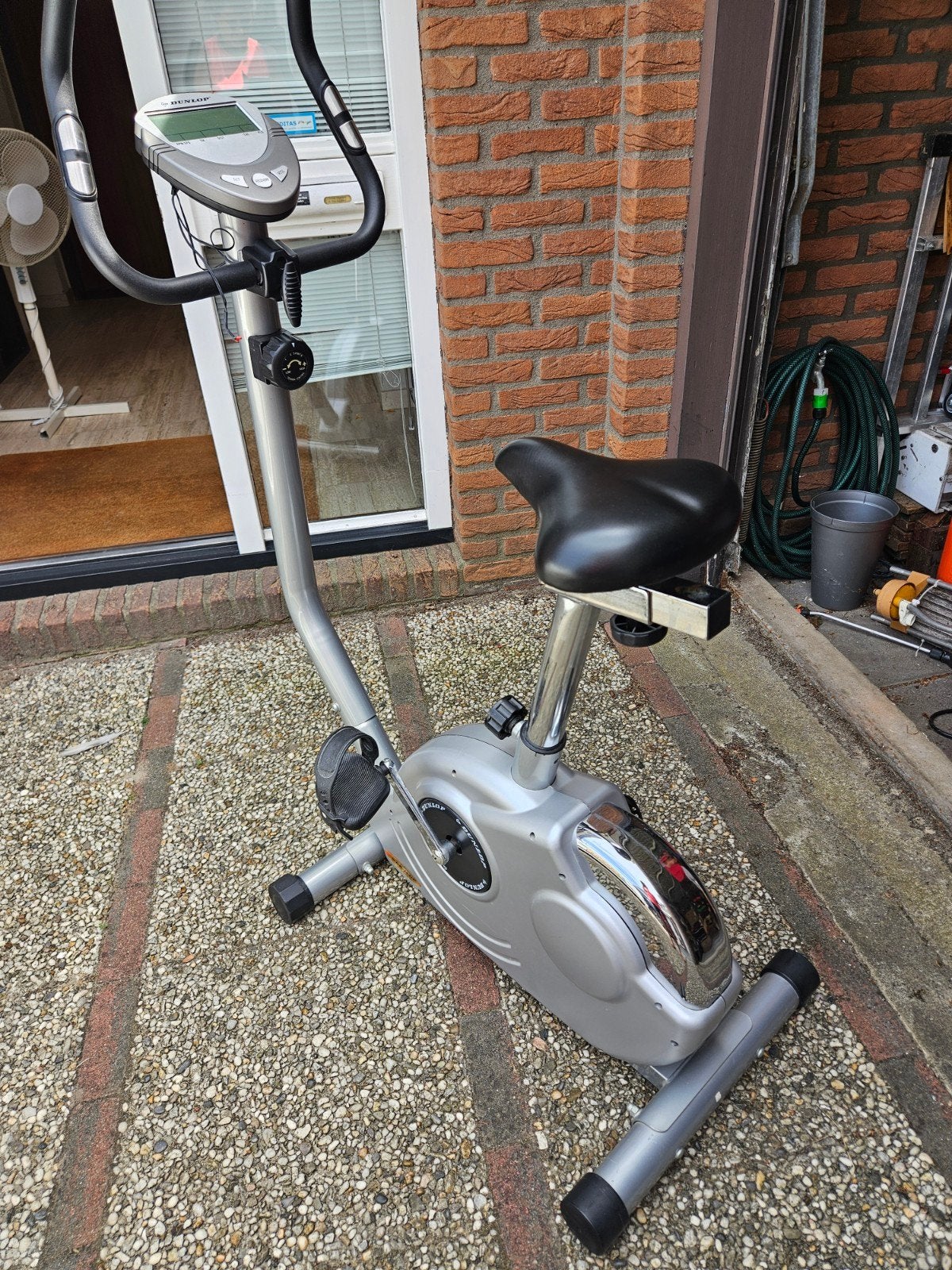 Hometrainer - Ideaal voor thuistraining, Sport en Fitness, Ophalen, Gebruikt, Metaal, Benen