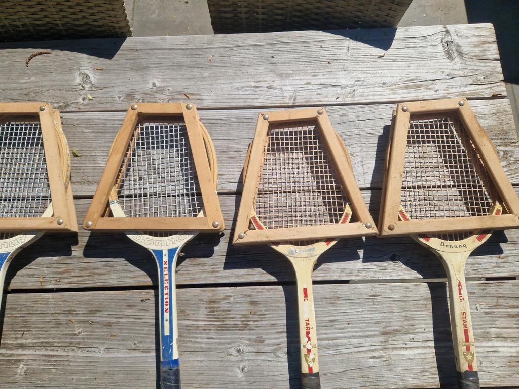 4 vintage Donnay tennisrackets met houten spanner, Sport en Fitness, Tennis, Ophalen, Gebruikt, Racket, Overige merken
