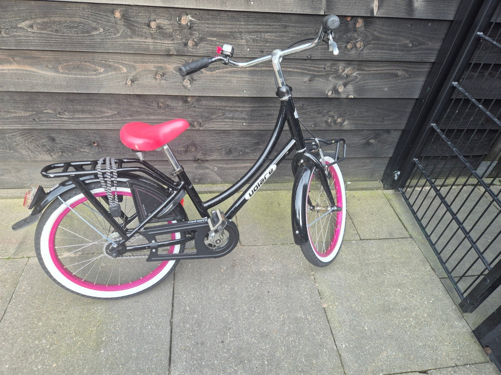 Volare Kinderfiets Zwart/Roze 20 inch, Fietsen en Brommers, Ophalen, Terugtraprem, Volare, 20 inch