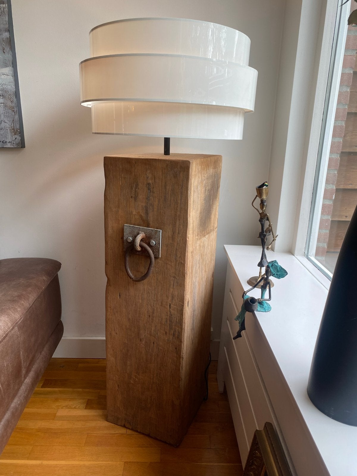 Mooie staande massieve meerpaal lamp, Huis en Inrichting, 100 tot 150 cm, Zo goed als nieuw, Hout, E27 (groot)