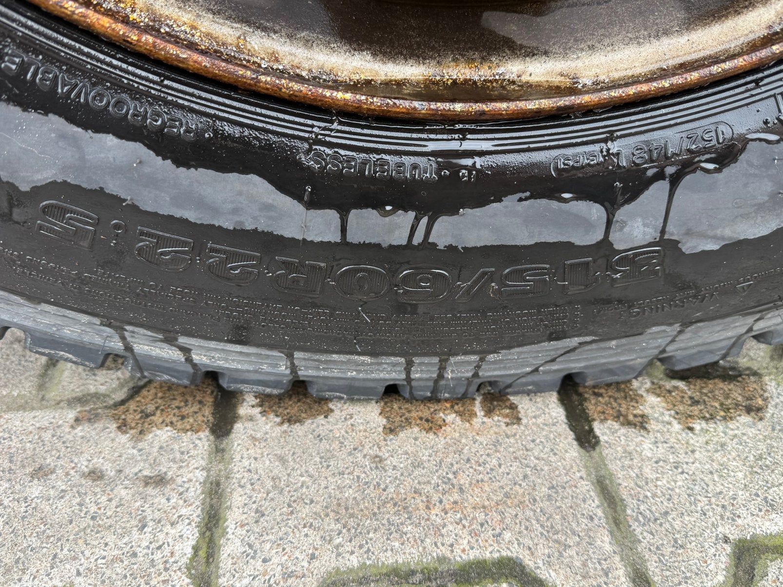 315 60 22.5 trekas hankook 2x, Auto-onderdelen, Vrachtwagen-onderdelen, Overige merken, Nl, Gebruikt, Ophalen of Verzenden