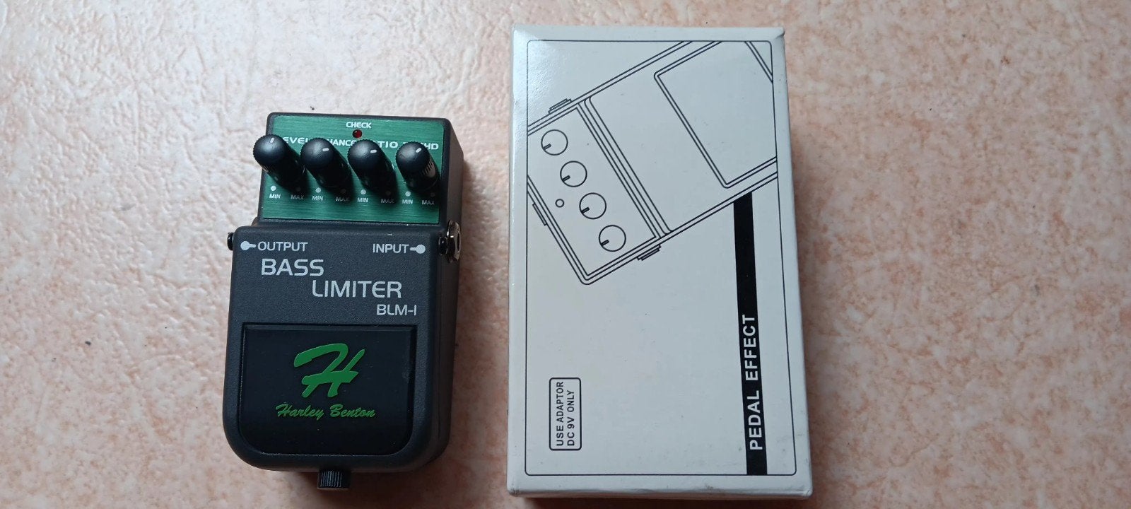 Harley Benton Bass Limiter, Muziek en Instrumenten, Effecten, Ophalen of Verzenden, Zo goed als nieuw, Overige typen