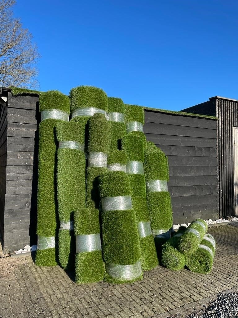 Kunstgras 2m en 4m reststukken te koop! tot wel 50% korting!, Tuin en Terras, Ophalen of Verzenden, Nieuw, 20 m² of meer, Kunstgras